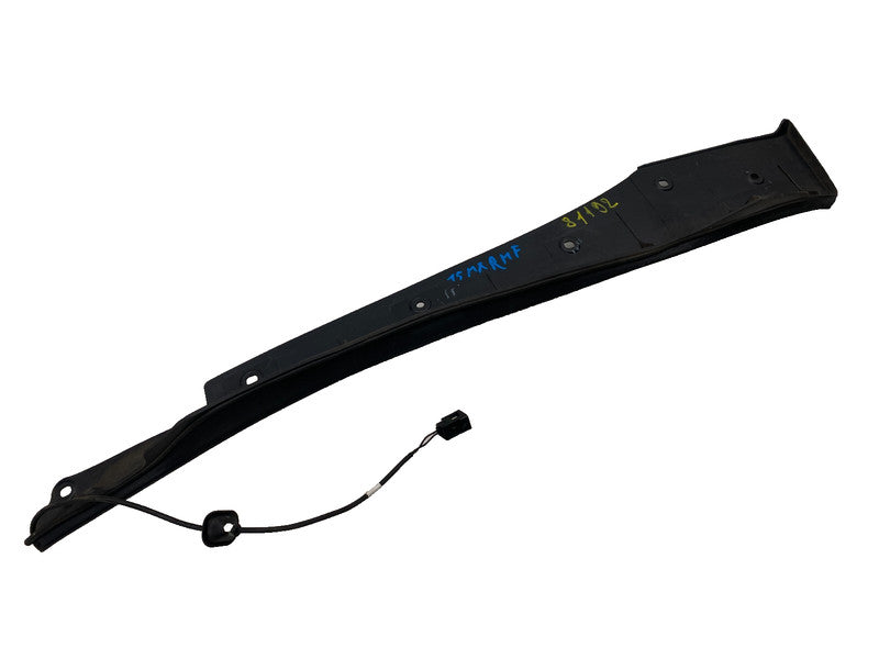 1006024 ⭕ 16-20 Model X Rear Right Trunk Liftgate Pinch Sensor Trim Cover 1042411-00-B