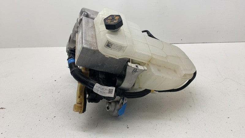 ⭕ 24-25 Tesla Cybertruck Thermal System Supermanifold Coolant Pump 178