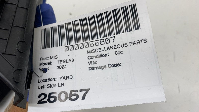 ⭕ 2024-2025 Tesla Model 3 Front Left Instrument Panel Dash End Cap 171