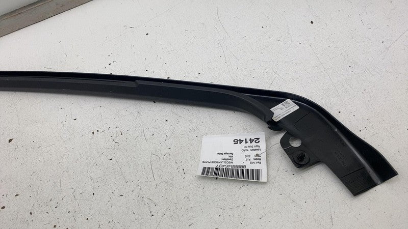 PT00001182G ⭕ 2022-2024 Rivian R1T Front Right Side Door Interior Garnish Trim PT00001182-G