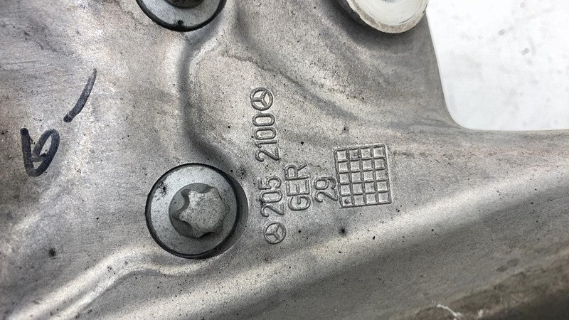 A 000 421 35 20 ⭕ 18-22 Mercedes C300 Front Left Spindle Knee Knuckle w/ Shield RWD A0004213520