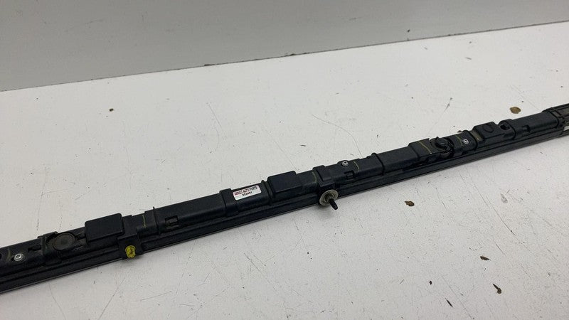 ⭕ 2018-2024 Lincoln Navigator Left Running Board Step Pad Light JL7B-1