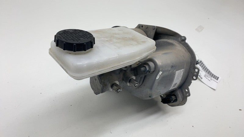 118867100A 2020-2024 Tesla Model Y iBooster Power Brake Booster Master Cylinder Reservoir
