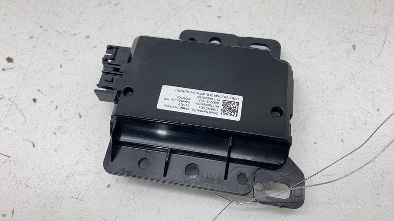 ⭕ 17-23 Model 3 Center Console Front USB Hub Charger Control Module 10