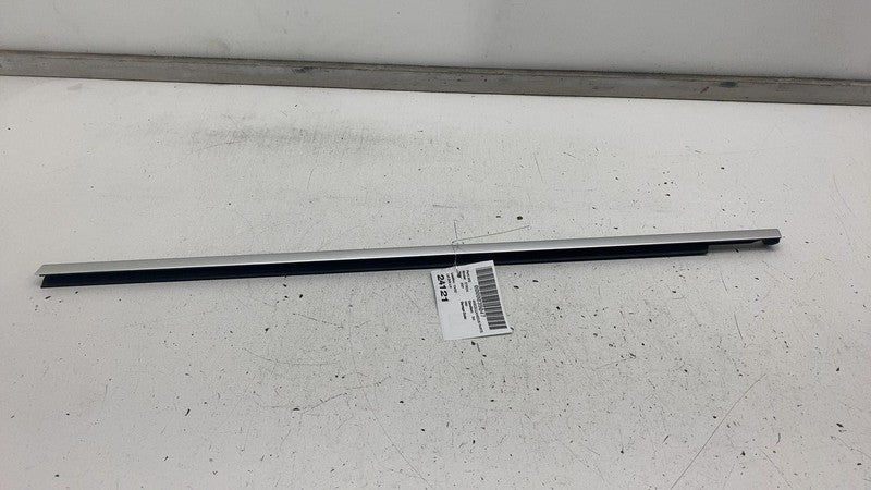 4KE 837 475 ⭕ 2019-2023 Audi E-Tron Quattro Front Left Side Door Window Belt Moulding OEM