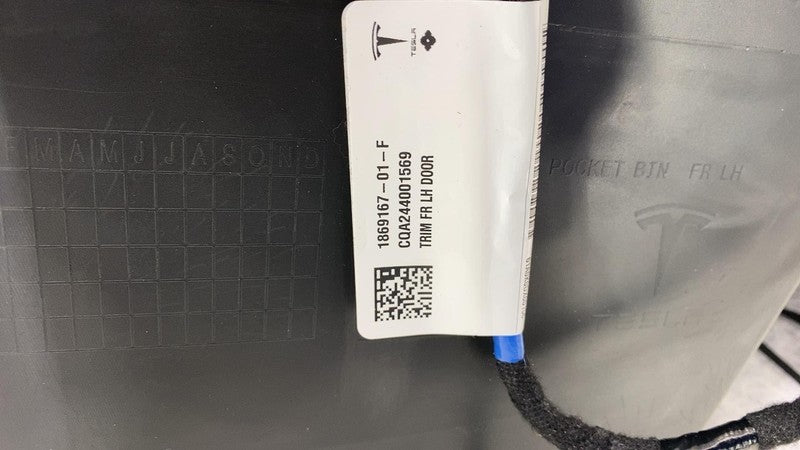1819277 00 2024 2025 Tesla Cybertruck Front Driver Side Door Trim Panel Card White Left LH