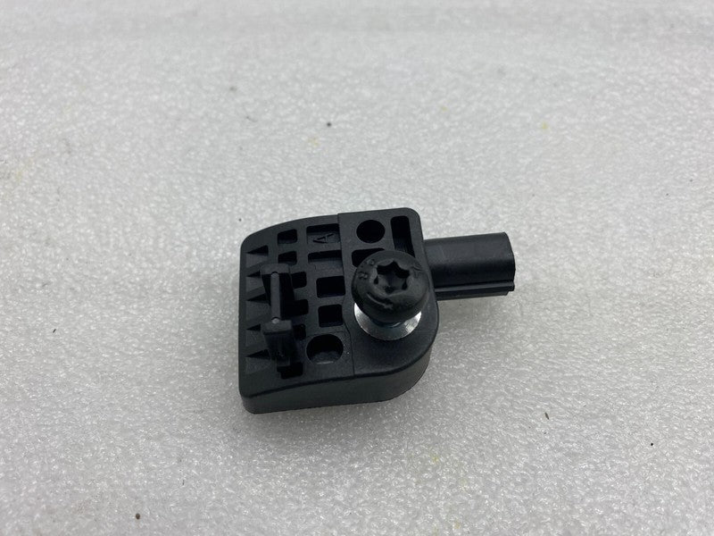 100527400B ⭕12-20 Model S Front Left or Right Acceleration Crash Impact Sensor 1005274-00-B
