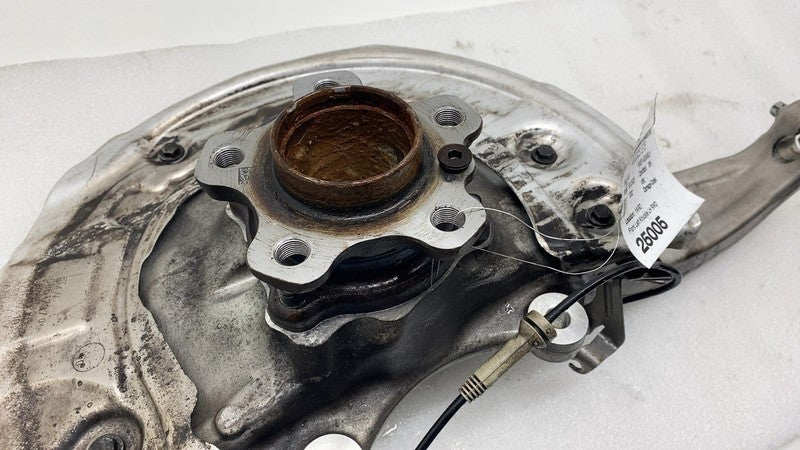 6861797 04 2017-2023 BMW 530e Front Left Spindle Knuckle Wheel Hub w/ ABS & Dust Shield RWD