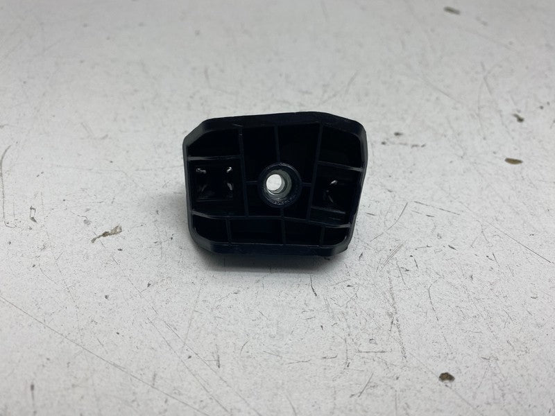 1493773 00 B ⭕ 20-24 Tesla Model Y Front Right Bumper Bracket to Center Fender 1493773-00-B