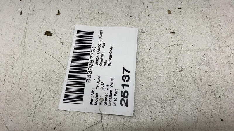 ⭕ 17-23 Model 3 Driver Side B-Pillar Applique Glass w/ Camera Left 110