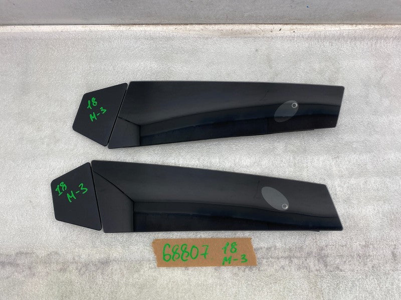 1100441 00 C ⭕ 17-23 Model 3 Left & Right B-Pillar Glass Molding 1100441-00-C / 1100437-00-C