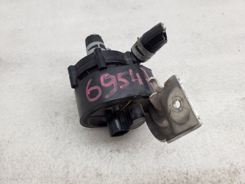 102754900D 2016-2020 Tesla Model S X Cooling System Auxiliary Water Coolant Pump FWD Assy