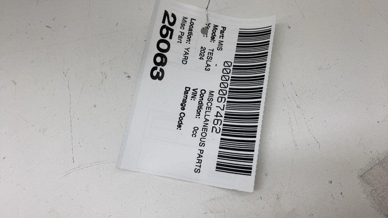 171253401D ⭕ 24-25 Model 3 Front Windshield Wiper Cowl Screen Underhood Trim 1712493-01-D