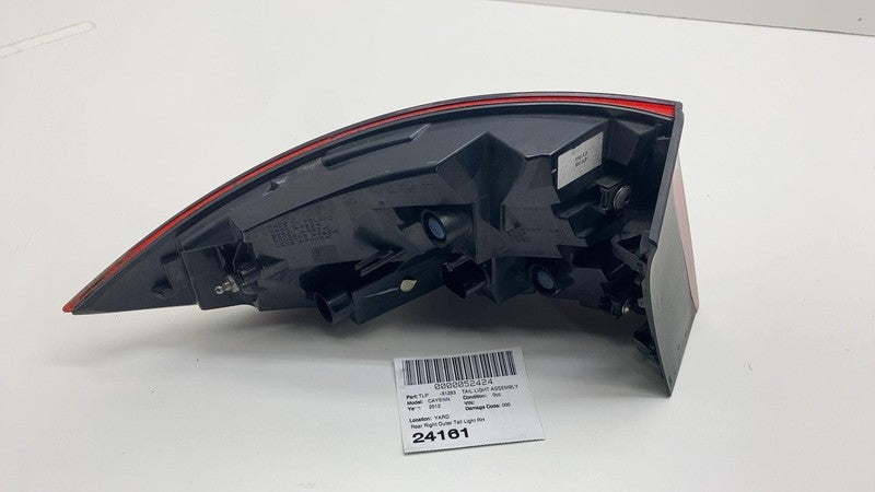 7P5 945 096 L 2011-2014 Porsche Cayenne Rear Passenger Outer Taillight LED Tail Lamp Right RH