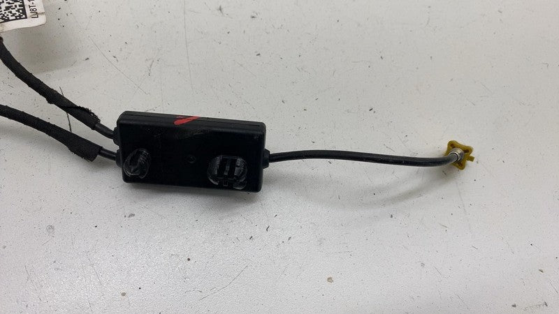 LJ8T19C181AA ⭕ 21-24 Ford Mustang Mach-E Radio Antenna Signal Splitter Wiring LJ8T-19C181-AA