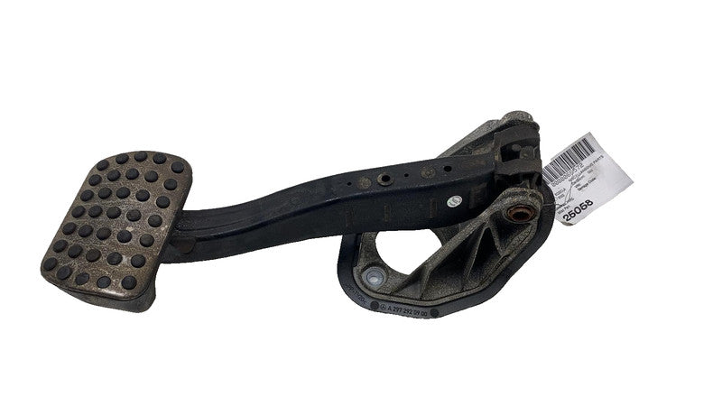A 297 292 09 00 ⭕ 2022 Mercedes-Benz EQS 450+ Brake Stop Foot Pedal Assembly OEM A2972920900