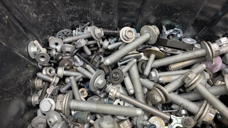 ⭕ 2024 Porsche Cayenne SET of Bolt & Nut w/ Luggage Tie Down Hook & St