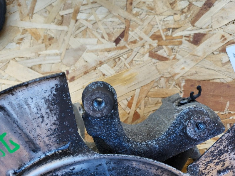 102741600D ⭕ 16-20 Model X MX Rear Right Side Spindle Knuckle w/ Hub & Shield 1027416-00-D