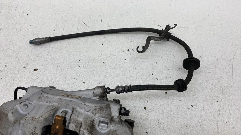 2018 2019 2020 BMW 530E Front Right Caliper + Brake Hose Line w/o Spor