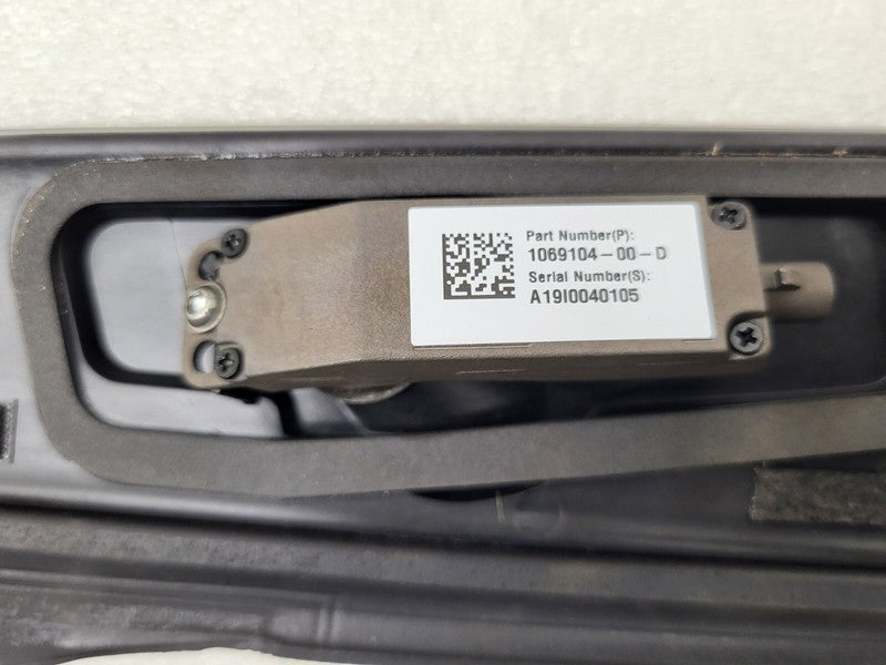 108390200B 16-20 Model X Right B-Pillar Applique Trim Molding w/ Camera & Seal 1092312-98-F