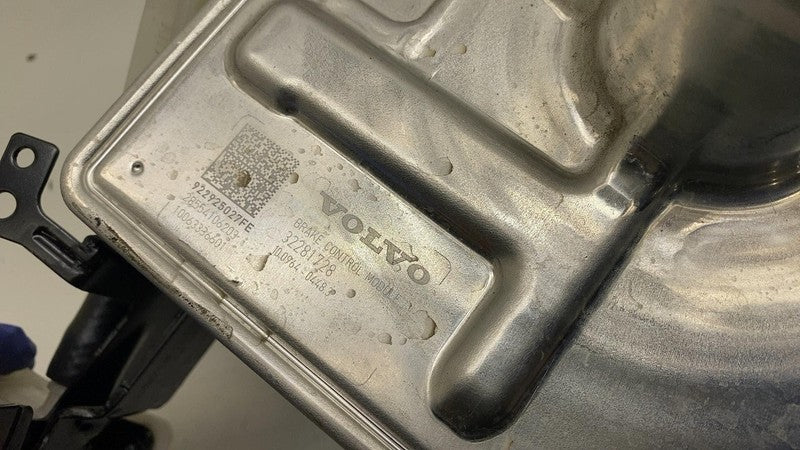 ⭕ 21-23 Polestar 2 Power Brake Booster Master Cylinder & ABS Module OE