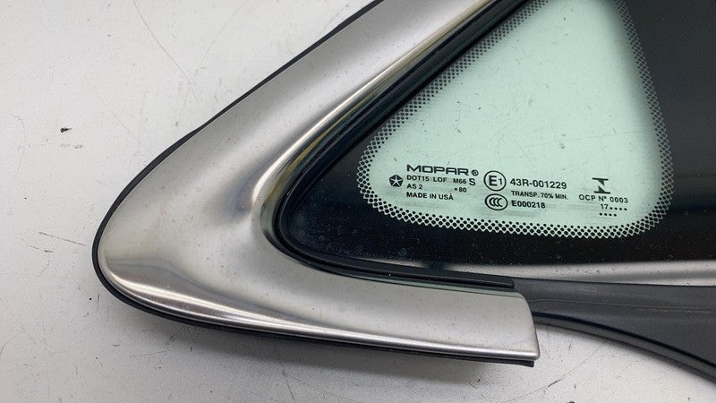 68227745AE ⭕ 17-25 Chrysler Pacifica Front Left Fixed Vent Quarter Window Glass 68227745AE
