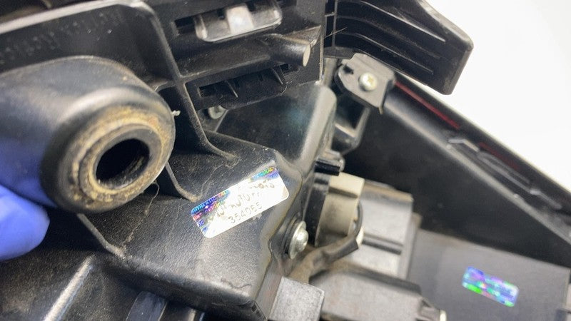 ⭕ 2018-2022 Toyota C-HR Driver Side Outer Taillight (On Quarter) Tail Lamp Left