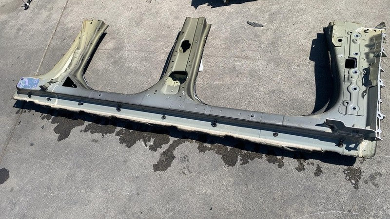 ⭕ 2024-2025 Tesla Cybertruck Driver Side Rocker Panel Structural Cut Out Left LH