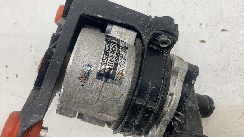 4K3 121 704 D ⭕ 19-23 E-Tron Battery Rear Auxiliary Water Pump w/ Bracket and Hose 4KE121051