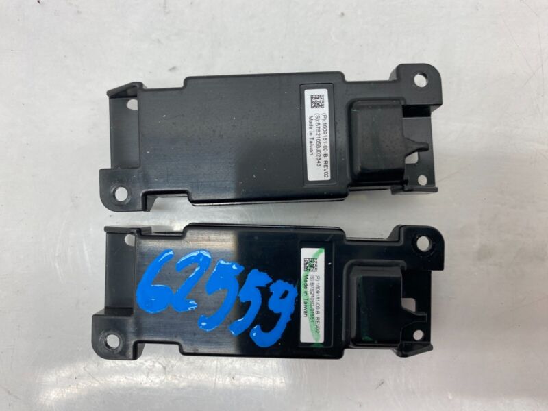 2021-2023 Tesla Model S X Headliner Telephone Microphone Module 1609181-00-B OEM