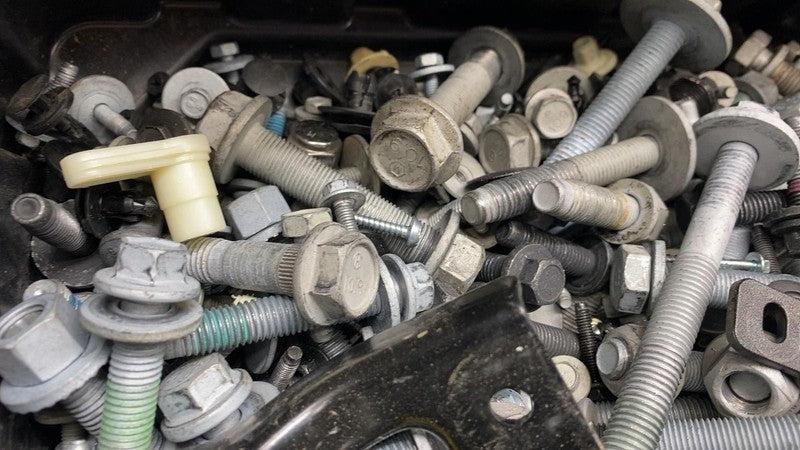 ⭕ 2025 Chrysler Pacifica Set of Bolt