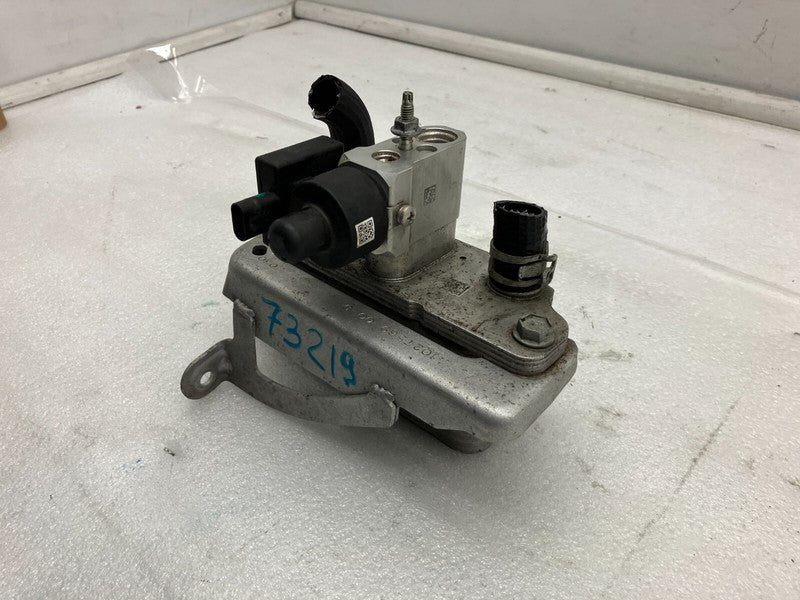 103735700C ⭕ 2016-2020 Tesla Model S Battery Cooler Heat Exchanger Chiller EXV 1027569-00-D