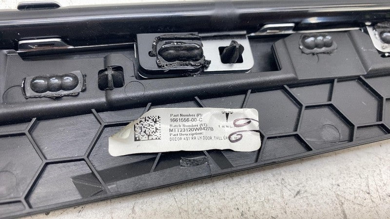 166155600C ⭕ 21-24 Tesla Model X Plaid Door Carbon Fiber Decor Left Assembly 1661556-00-C