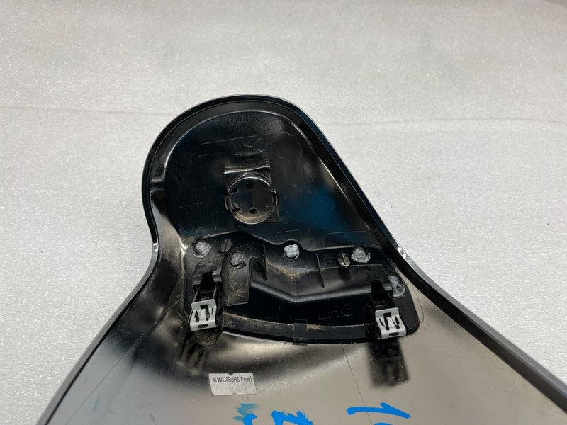 1062962 00 A ⭕16-23 Model X Rear Left 2nd Row Seat Outer Monopost Outboard Cover 1062962-00-A