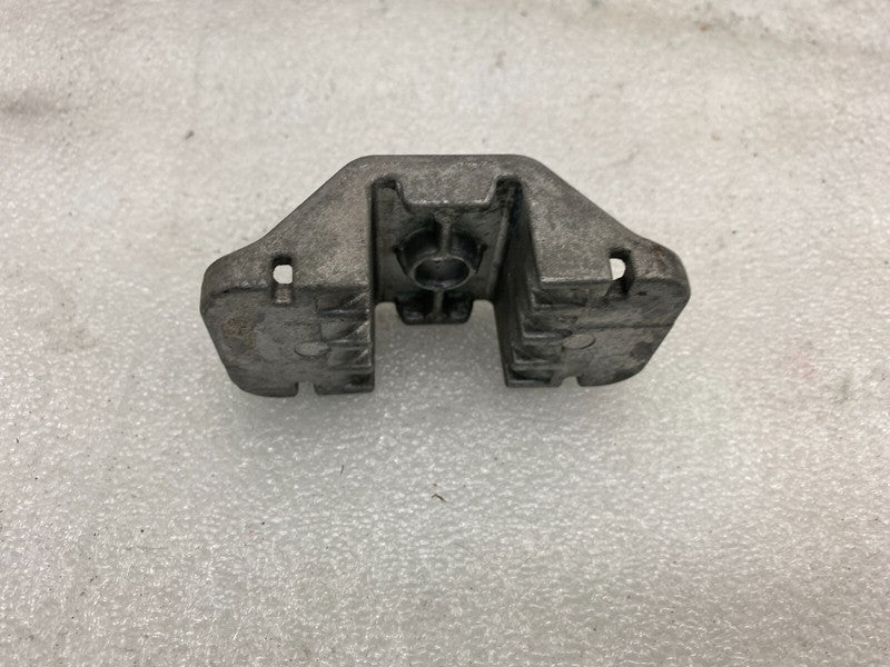 1118599 00 B,  111859900B ⭕ 2017-2023 Model 3 12V Battery Upper Tie-down Bracket Strap Holder 1118599-00-B