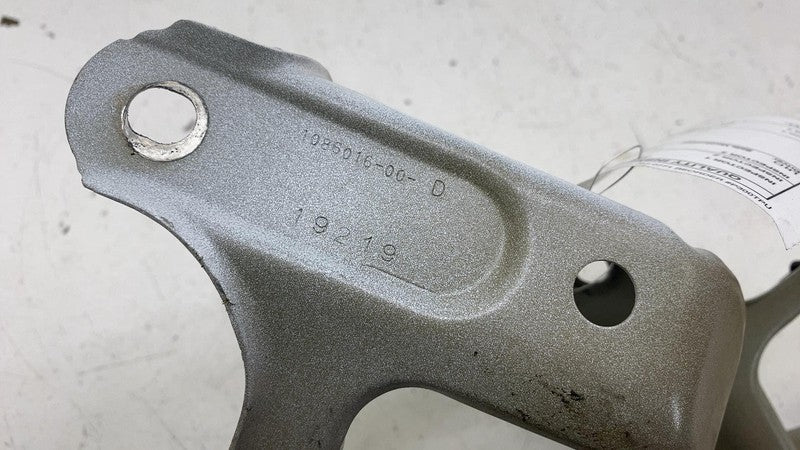 ⭕ 17-23 Model 3 PAIR Front Left & Right Fender Bracket 1086016-00-D/10