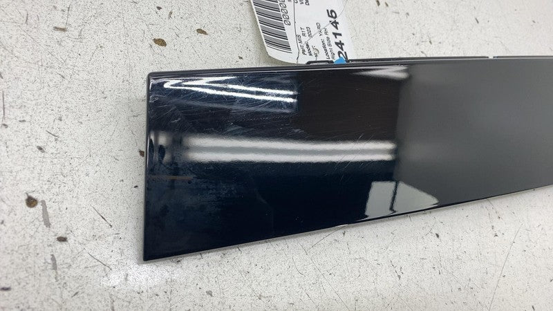 PT00012118J ⭕ 2022-2024 Rivian R1T Front Right Side Door Moulding Trim Panel PT00012118-J