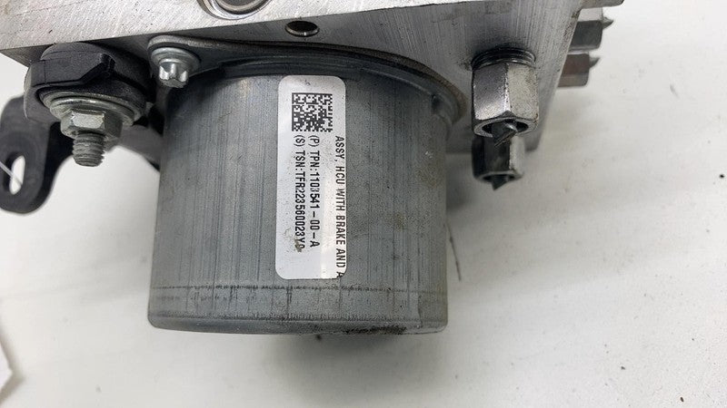 1044745 00 B 2017-2023 Tesla Model 3 M3 Anti-Lock Brake System ABS Pump Module Unit Assembly