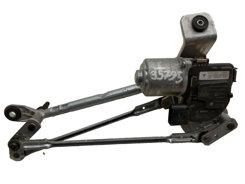 ⭕ 2020-2024 Model Y Front Windshield Wiper Linkage Motor and Module 1490242-00-A