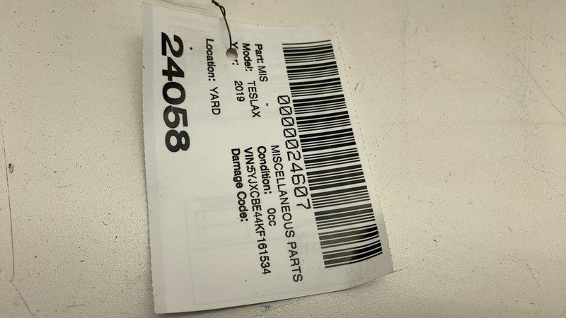 ⭕ 16-20 Model X Rear 2nd Row Middle Seat Floor Plate Catcher Module 10