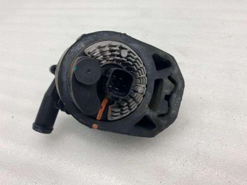 Does Not Apply 2012-2015 Tesla Model S MS Motor Inverter Battery Coolant Auxiliary Water Pump