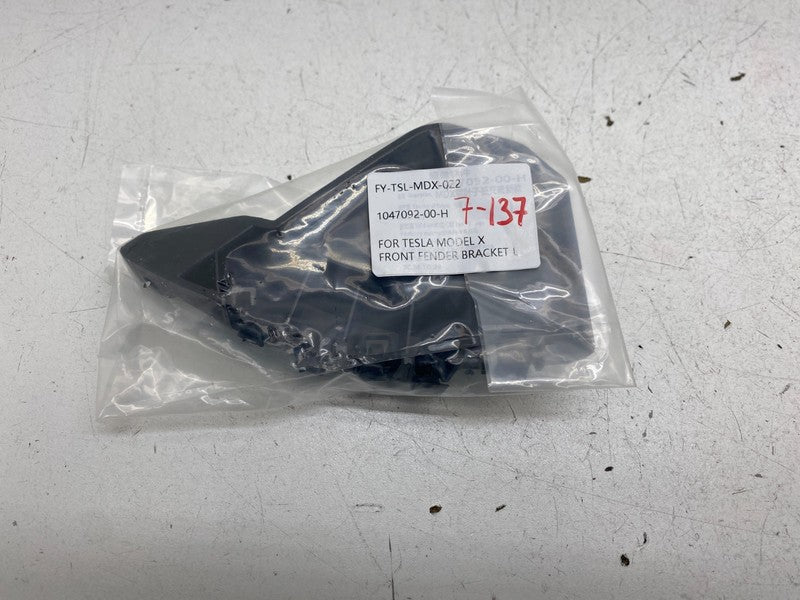 1095793 00 B ⭕ 2017-2026 Tesla Model X Front Left Fender Mount Support Bracket 1095793-00-B