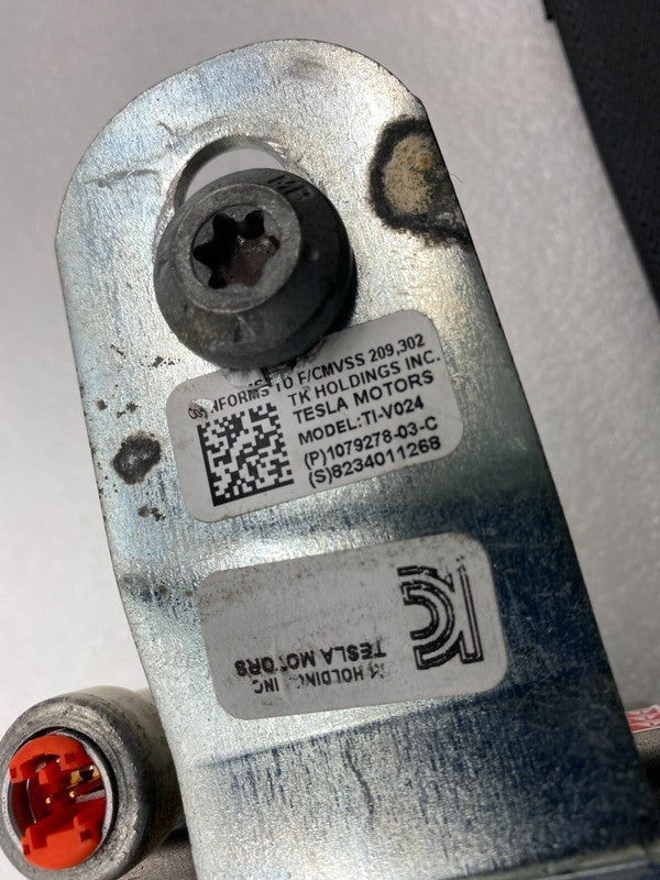 107927803C ⭕ 16-20 Model S Front Passenger 1st Row Seat Belt & Retractor Right 1079278-03-C