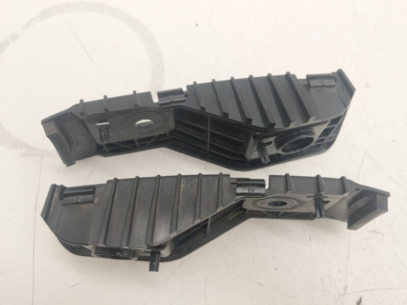 1083992 B0 B 17-23 Model 3 Rear Left/Right Bumper Taillight Bracket 1083992-B0-B/1083993-B0-B