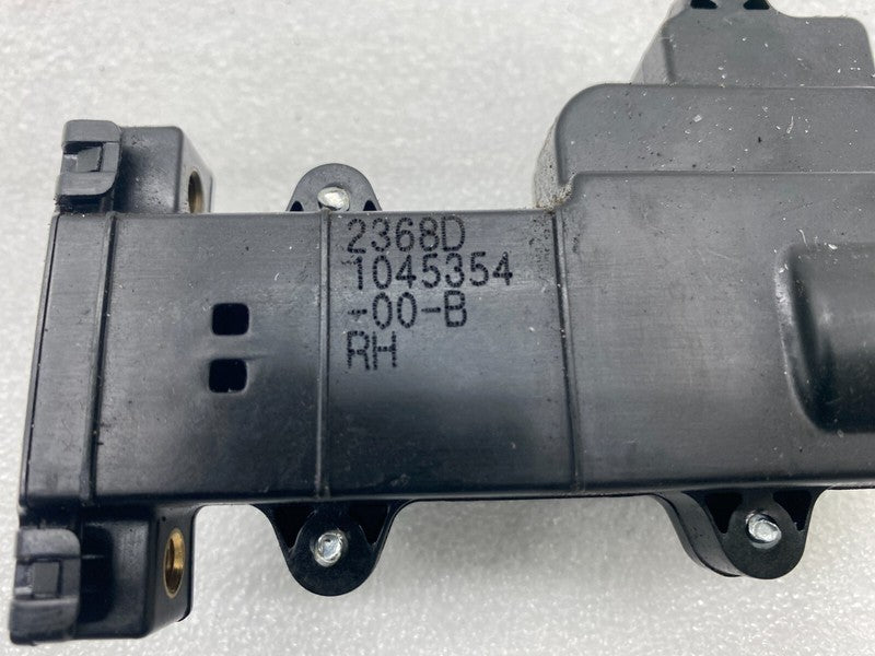 1045354 00 B ⭕ 16-23 Model X Front Right Door Pop Actuator Control Module Unit 1045354-00-B