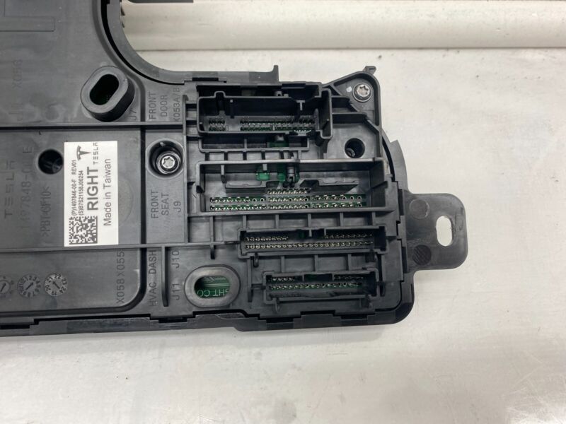 149784800D ⭕ 2020-2023 Model Y Right Low Voltage Controller Electronic Module 1497846-00-F
