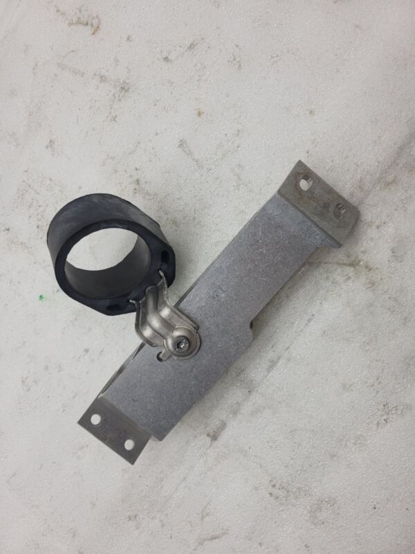2012-2015 Tesla Model S Electric Water Pump Auxiliary Pump Shell & Plate Bracket
