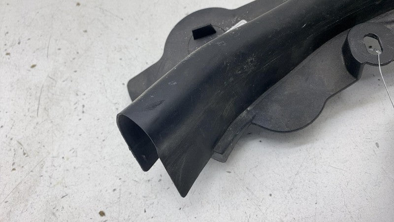 ⭕ 2018 2019 BMW 530e Front Right Engine Compartment Rubber Gasket Flap