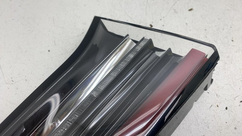 ⭕ 17-23 Model 3 Rear Left Inner Taillight LED Tail Lamp (3-Pin) LH 107