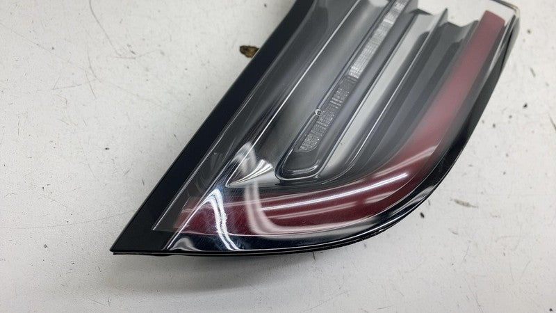 ⭕ 17-23 Model 3 Rear Left Inner Taillight LED Tail Lamp (3-Pin) LH 107